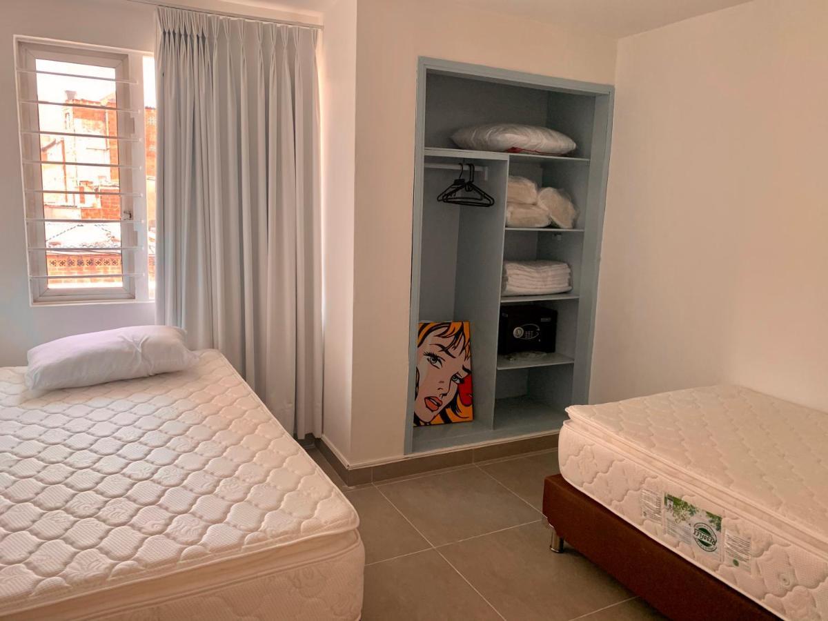 Charming Apartment In Downtown - Home Aris 301 Medellin Bagian luar foto